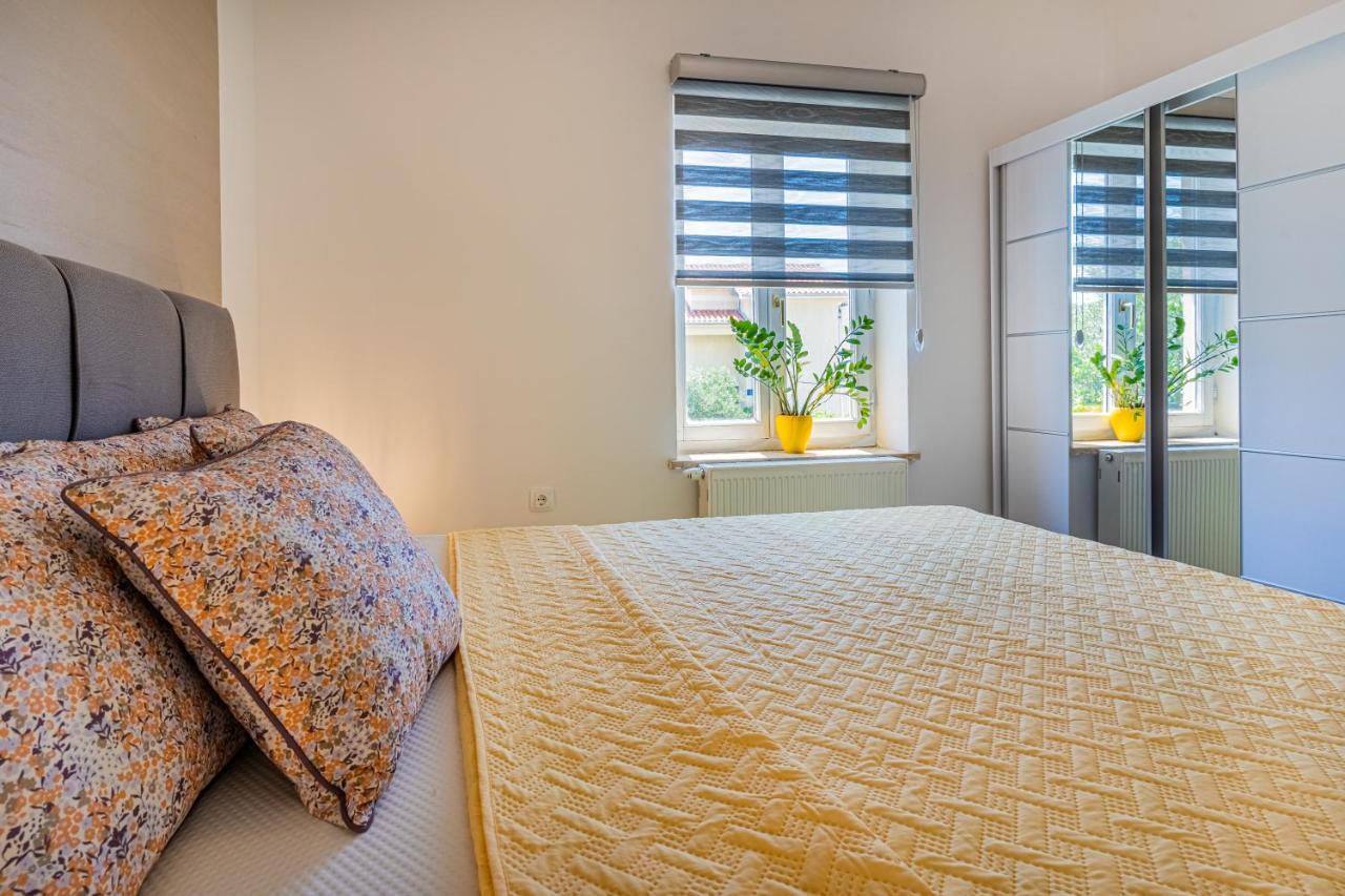 Apartments Ivanka Cres Bagian luar foto