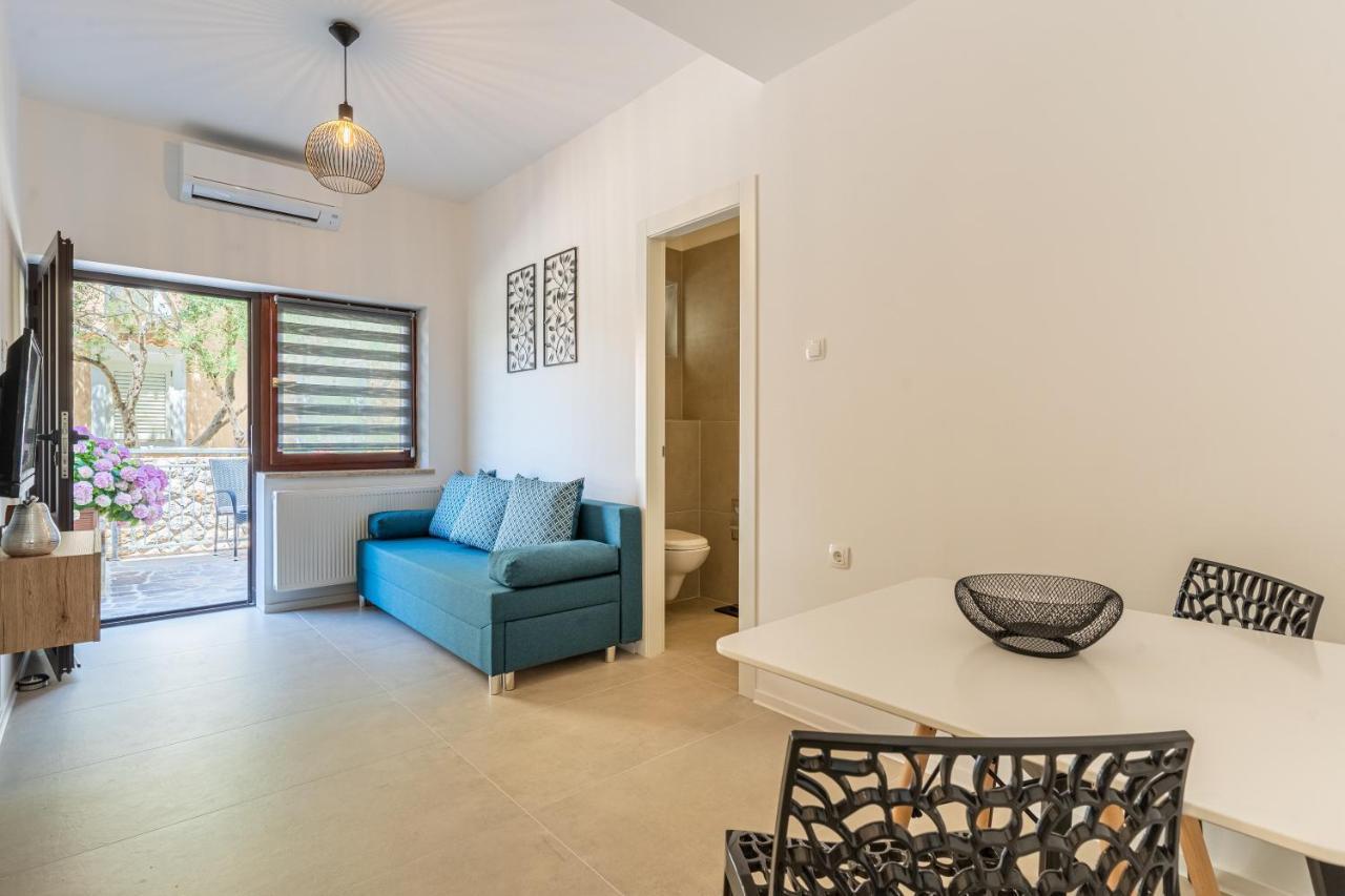 Apartments Ivanka Cres Bagian luar foto